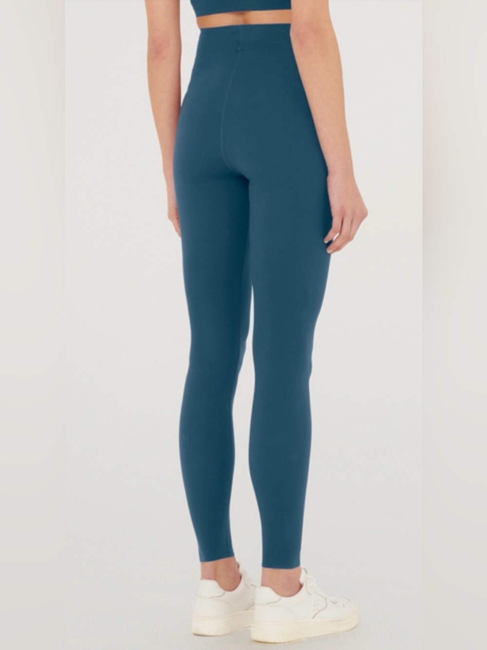Wolford W-Bonded Leggings in Lake Size S - $240 - Picture 3 of 10